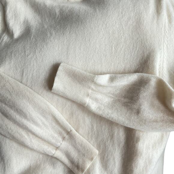 Uniqlo cream cashmere crew neck sweater medium - Picture 5 of 7